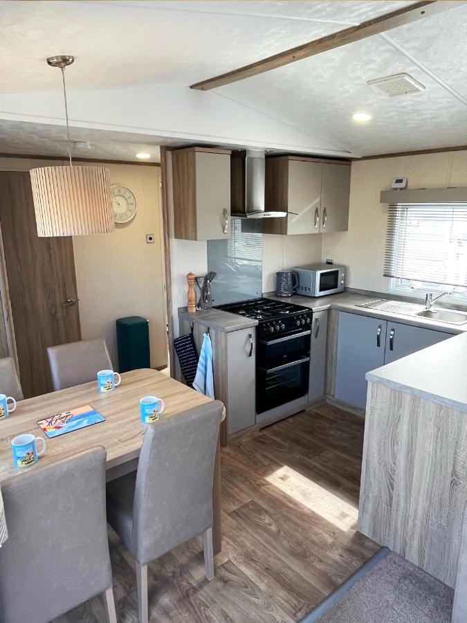 Good Ship Lollipop Lodge - Birchington-On-Sea - 6 Mins Drive To Minnis Bay Beach Exterior foto